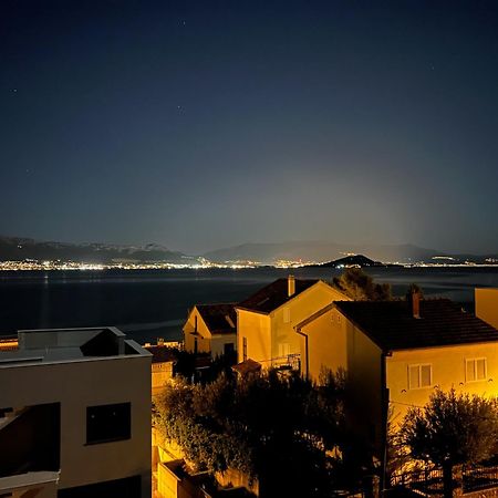House & Home Slatine Bagian luar foto