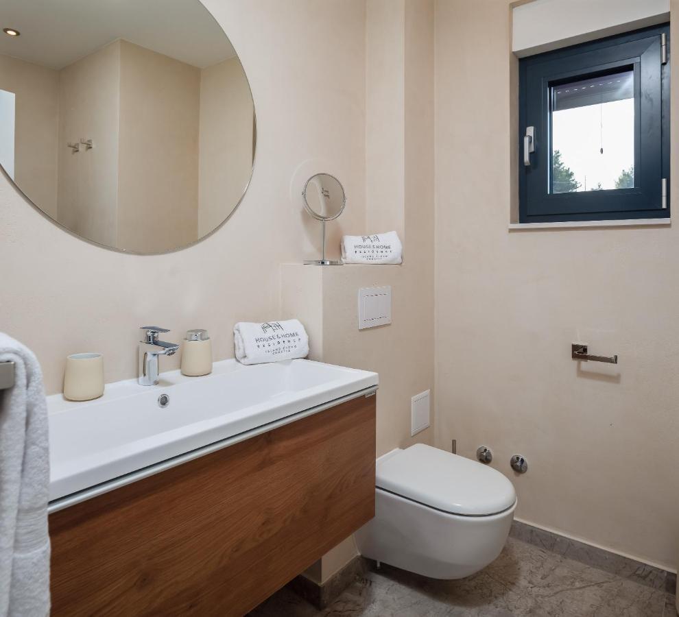 House & Home Slatine Bagian luar foto