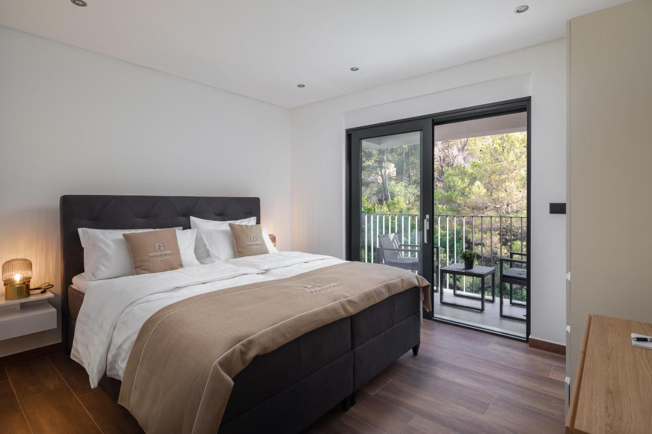 House & Home Slatine Bagian luar foto