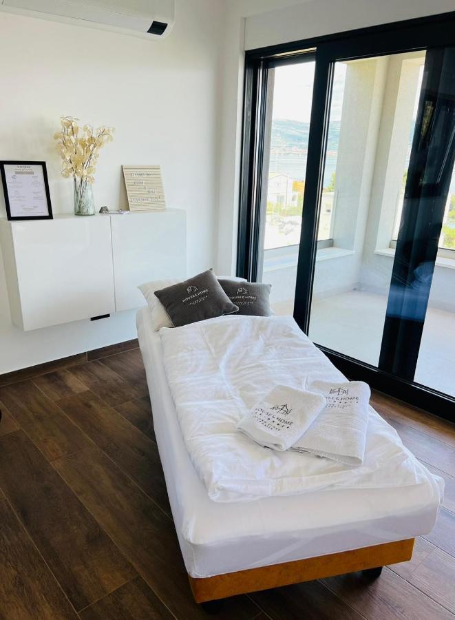 House & Home Slatine Bagian luar foto