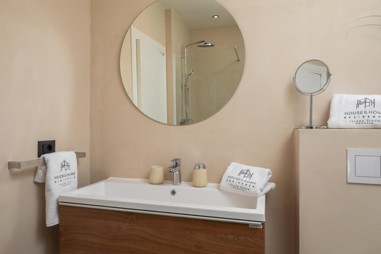 House & Home Slatine Bagian luar foto