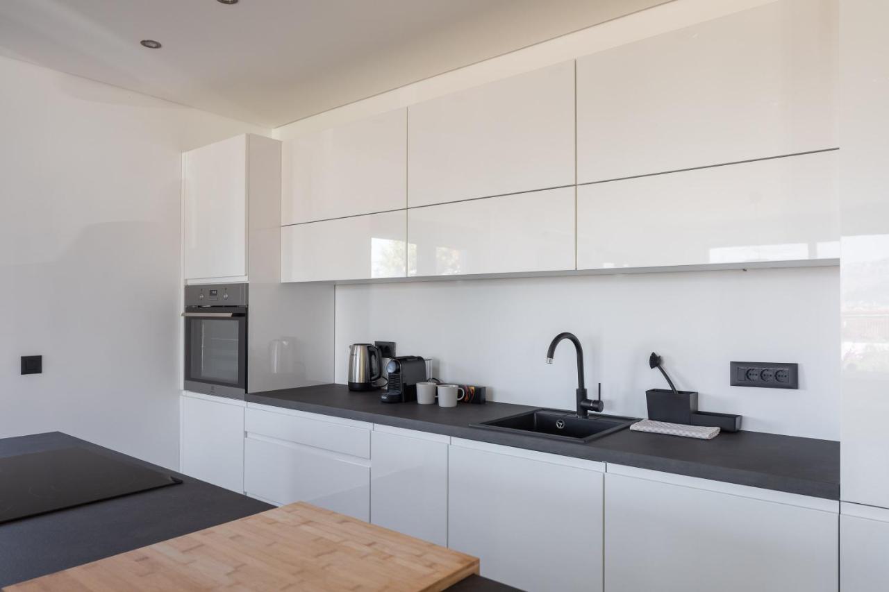 House & Home Slatine Bagian luar foto