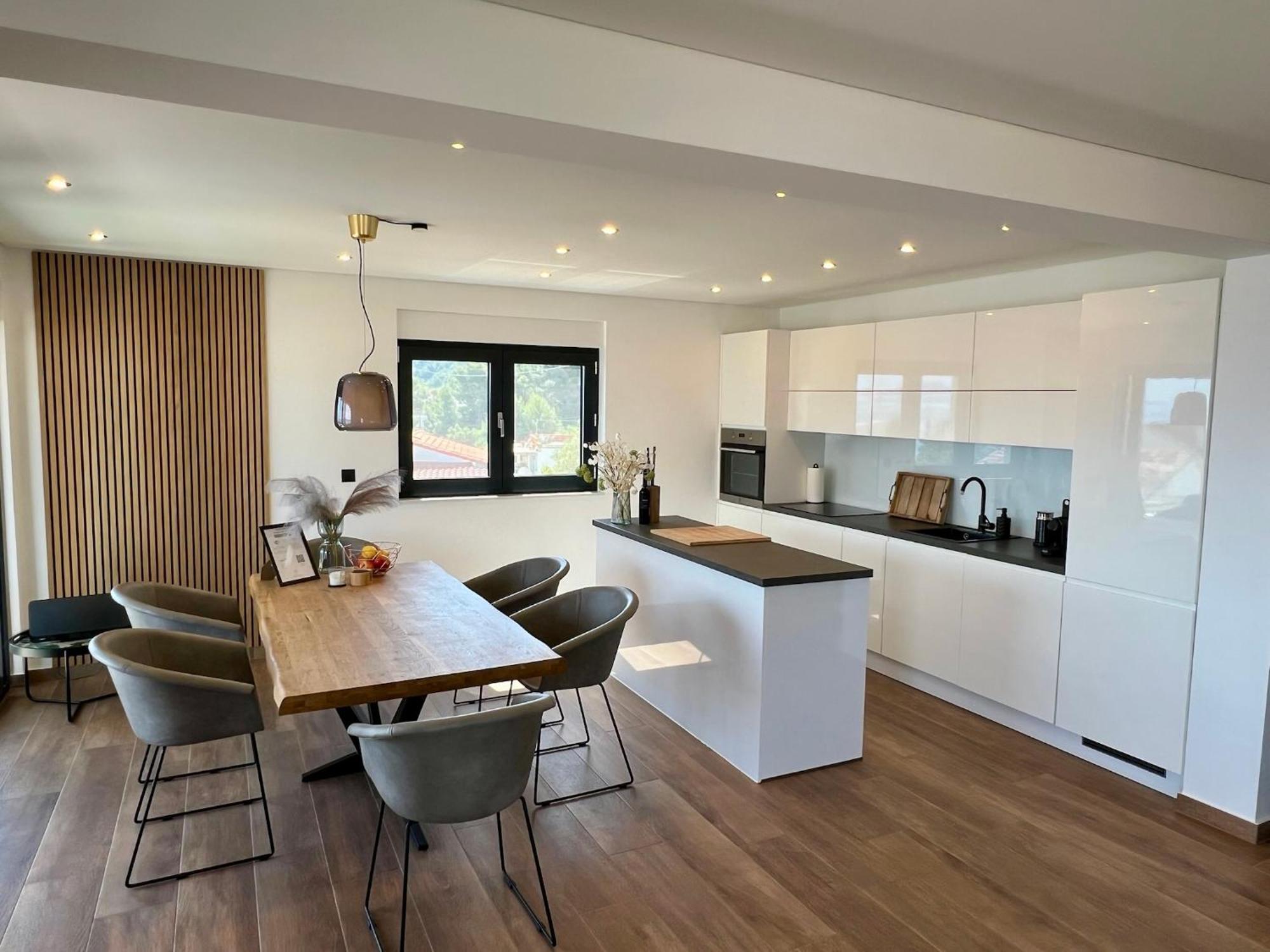 House & Home Slatine Bagian luar foto
